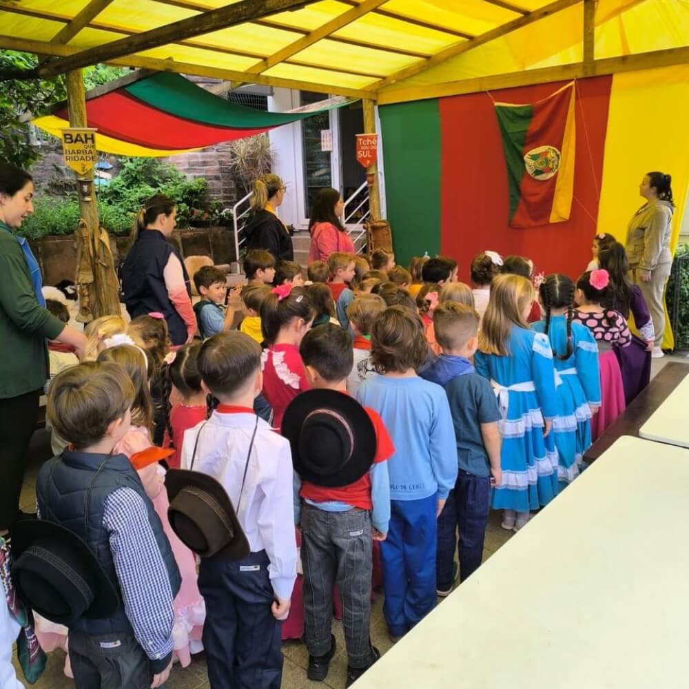 Sempre Pingo de Gente: Tradição, Afeto e Comunidade